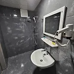 Aras & Center Location Hotel
