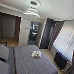 Aras & Center Location Hotel