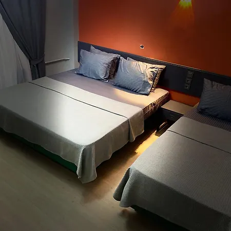 Aras & Center Location Hotel 3*