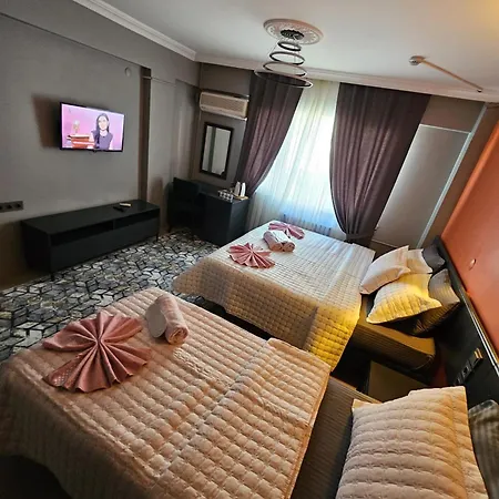 Hotel Aras & Center Location 3*